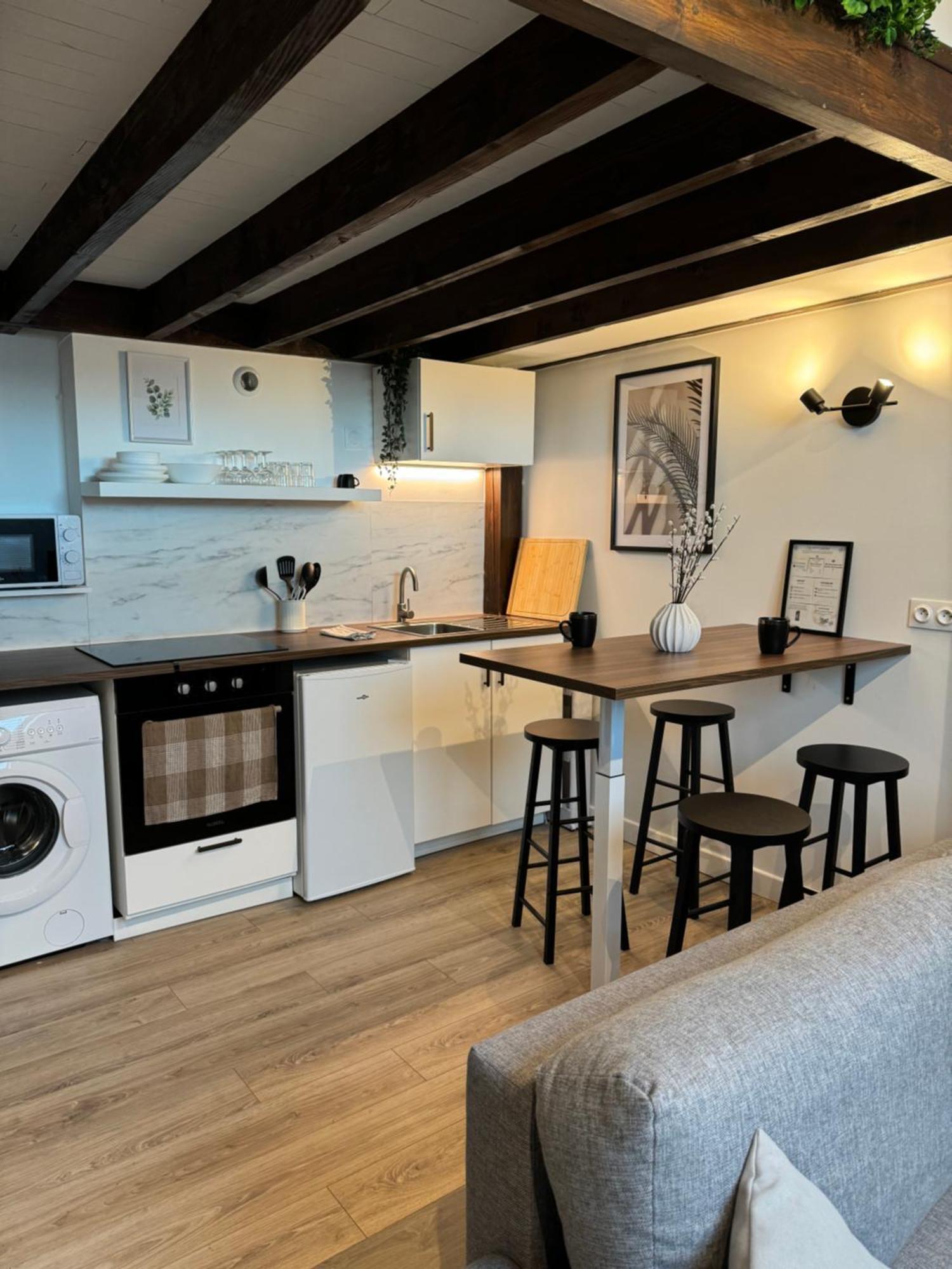 Apartamento Le Petit Jardin, Proche Gare, Hyper Centre Cambrai Exterior foto