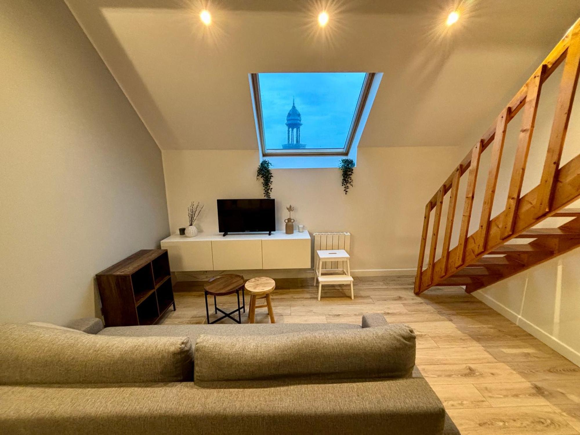 Apartamento Le Petit Jardin, Proche Gare, Hyper Centre Cambrai Exterior foto