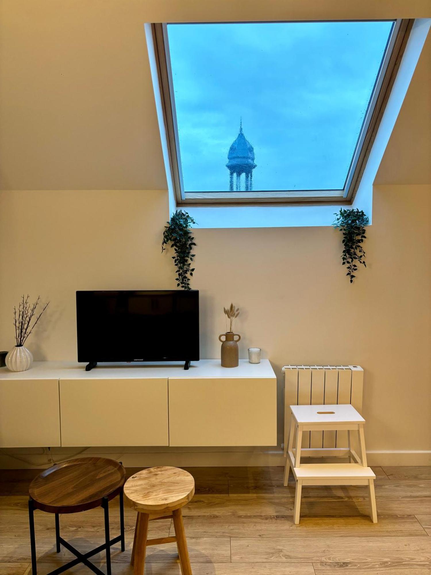 Apartamento Le Petit Jardin, Proche Gare, Hyper Centre Cambrai Exterior foto